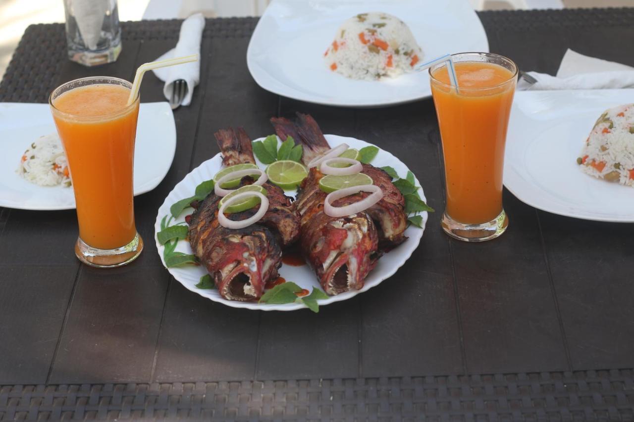 Thoddoo Inn Bagian luar foto